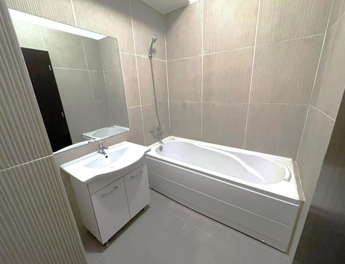 Taste Of Iasi - Two Room Apartment - Central - Sunset Touch Dış mekan fotoğraf