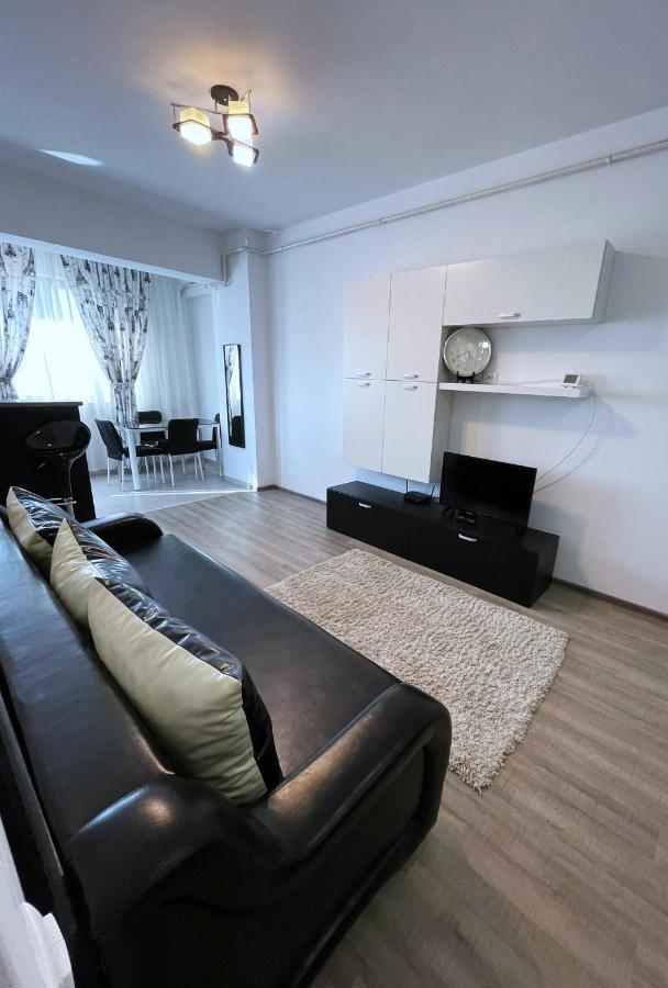 Taste Of Iasi - Two Room Apartment - Central - Sunset Touch Dış mekan fotoğraf
