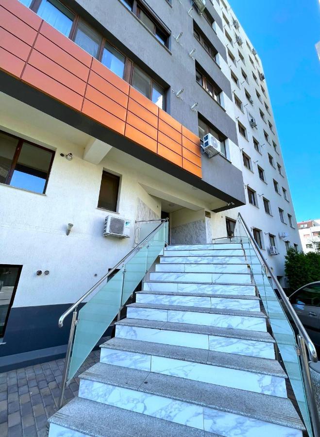 Taste Of Iasi - Two Room Apartment - Central - Sunset Touch Dış mekan fotoğraf