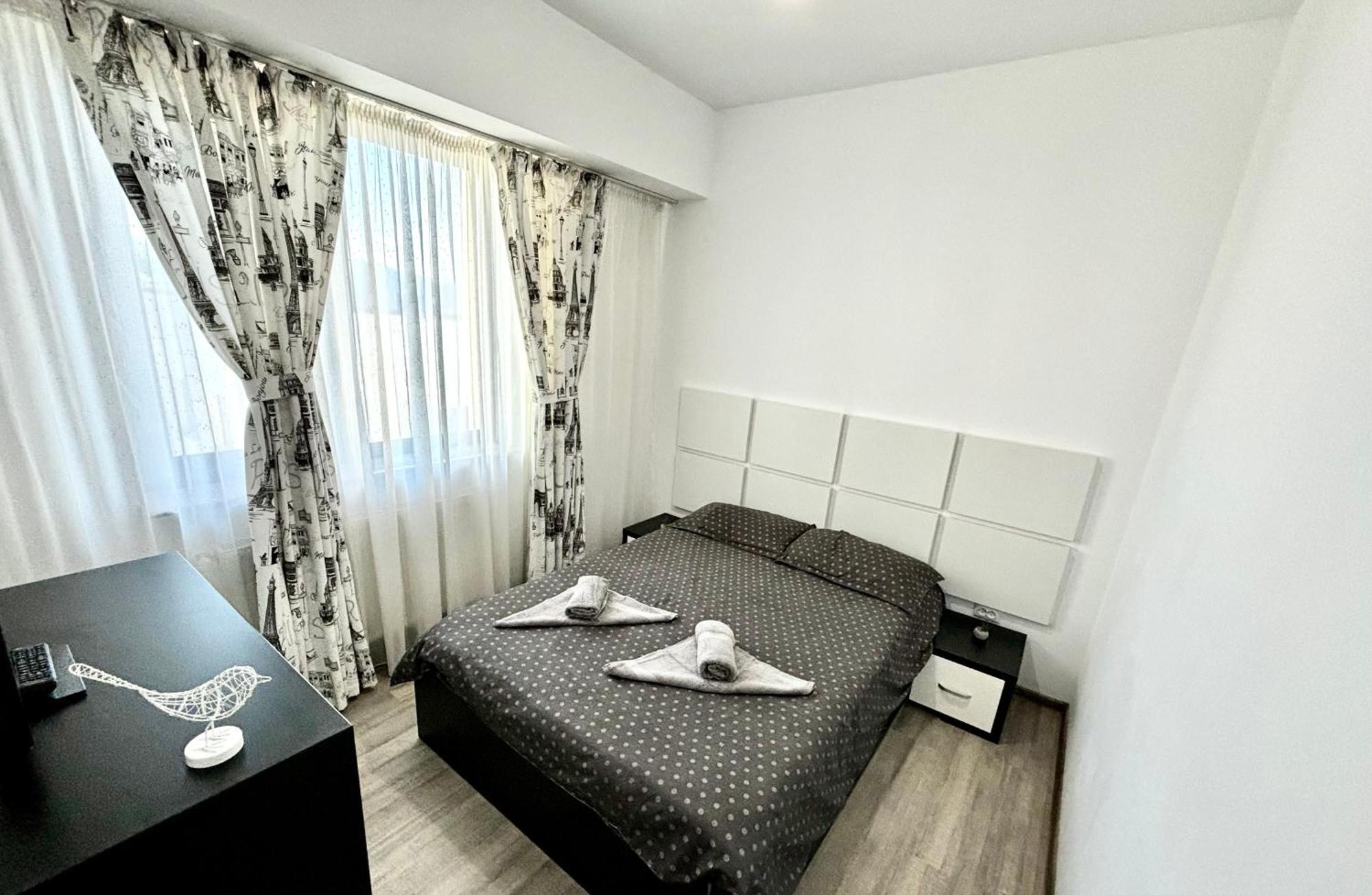 Taste Of Iasi - Two Room Apartment - Central - Sunset Touch Dış mekan fotoğraf
