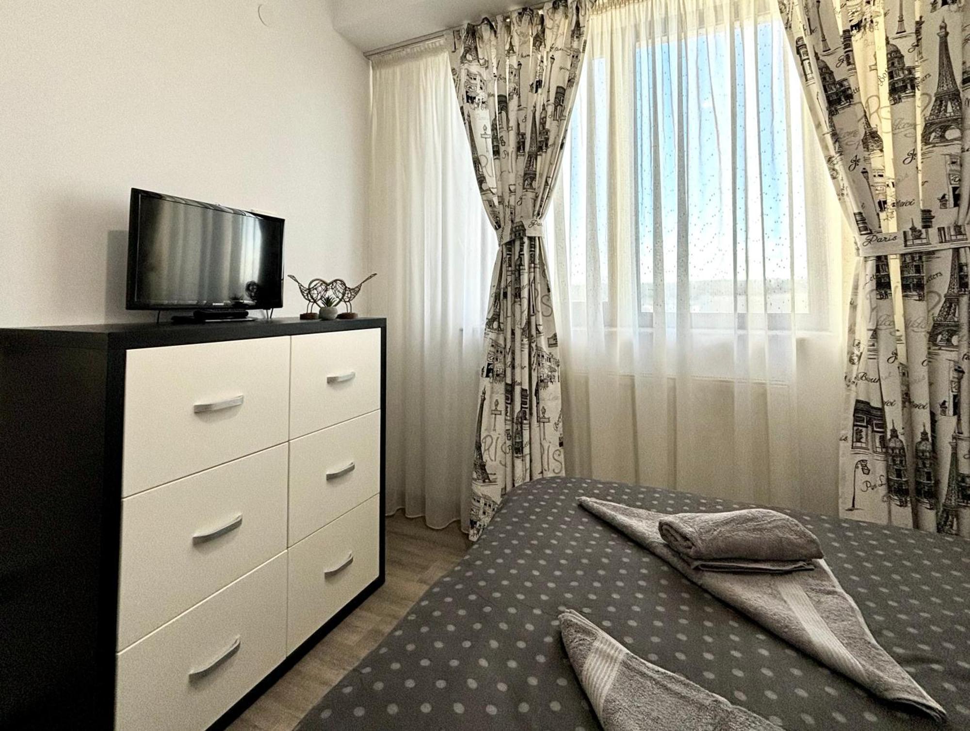 Taste Of Iasi - Two Room Apartment - Central - Sunset Touch Dış mekan fotoğraf